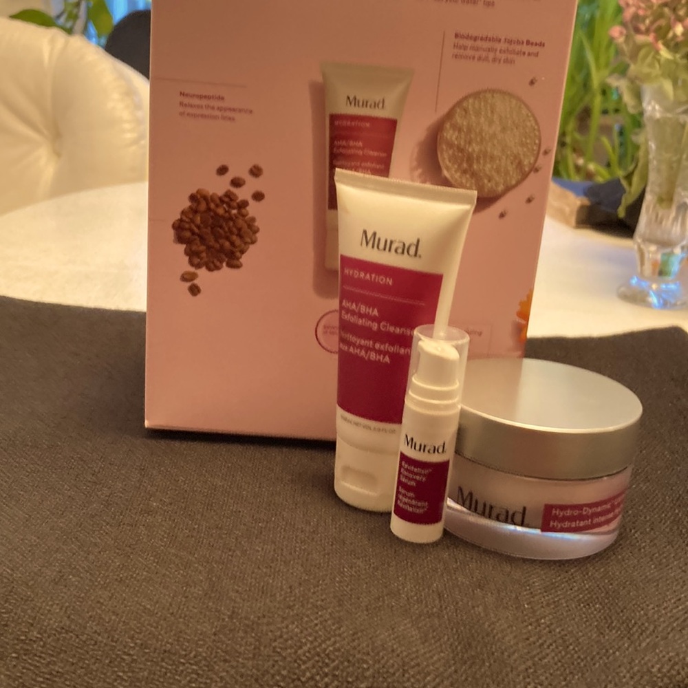 Murad hydration system. Three pieces, never used.